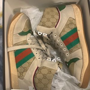 Men dirty Gucci sneakers